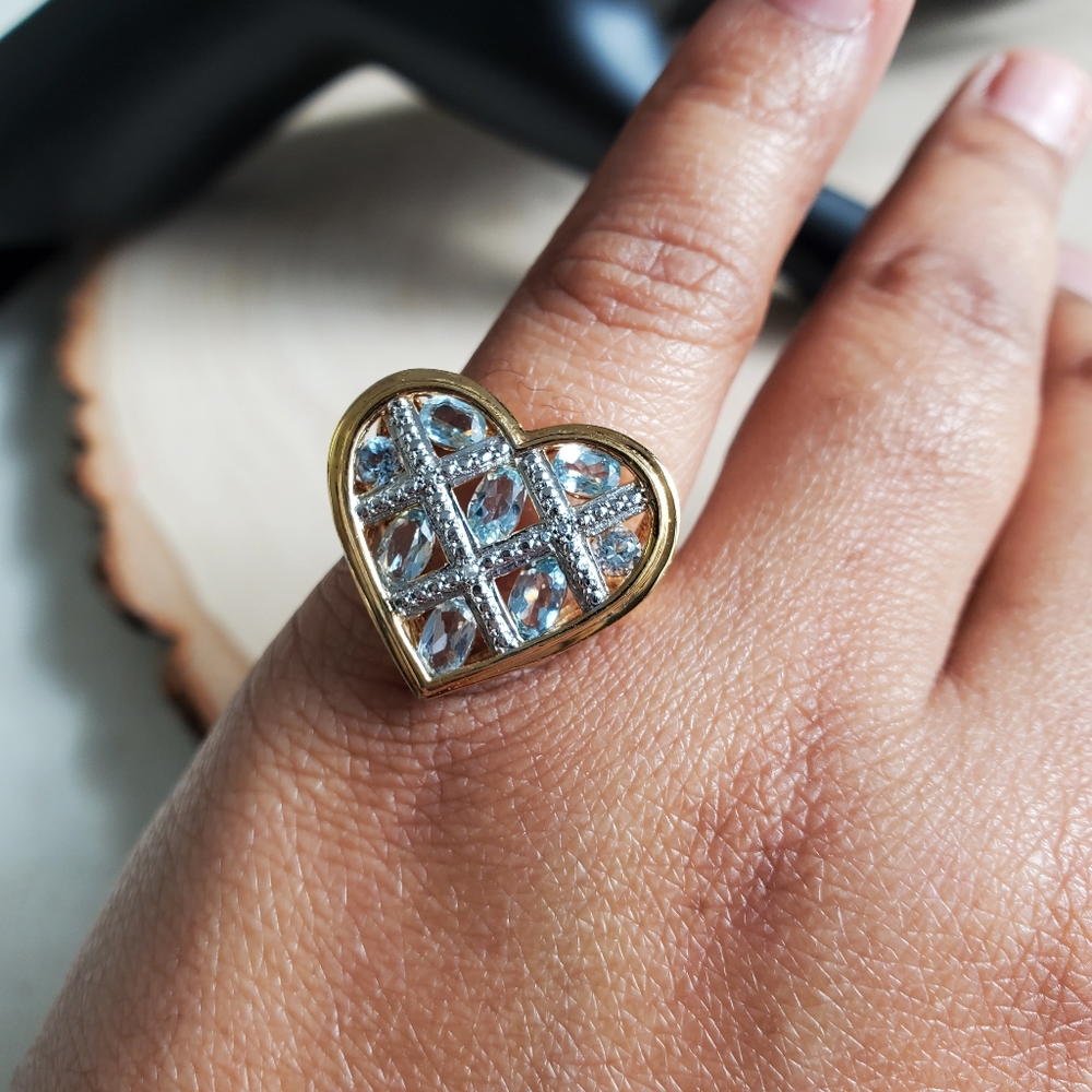 Watch Video / Sterling Silver 925 Gold Heart Aquamarine Ring